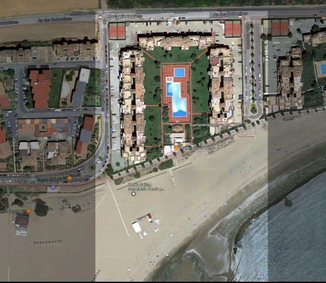 Urbanizacion Alcaudon 50m Playa Apartment *